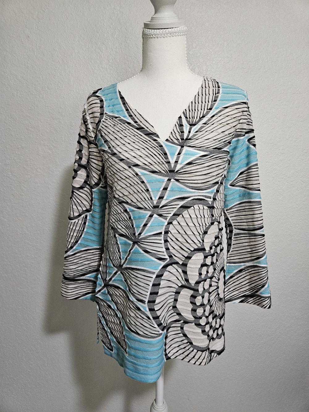 Women's V-Neck Printed Tunic Top in Aqua and Black